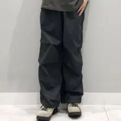 GU ジーユー パラシュートパンツ ダークグレー ブラック S ワイドパンツ