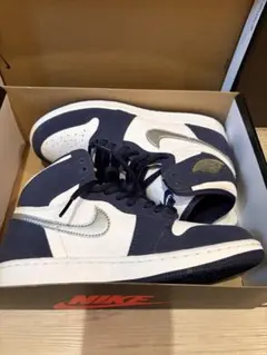 NIKE AIR JORDAN 1 MID ネイビー ホワイト