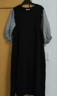 黒のロングワンピース ギンガムチェック袖