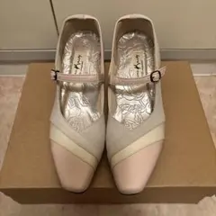 Keisy（ケイシー）　 ストラップ付きピンクベージュパンプス外反母趾　22cm