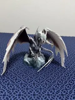 イヴェルカーナ　フィギュア　一番くじ