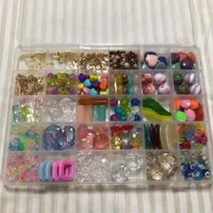 最終値下げ‼ケース付き♡ビーズアソート 基礎パーツ入り 450個✾