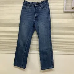 Simplicite シンプリシテェ　ストレートデニムのサムネイル