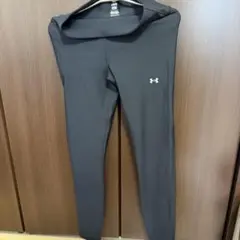 Under Armour 黒 レギンス