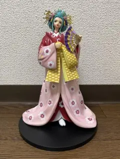 a*2様 ワンピース　一番くじ　小紫フィギュア