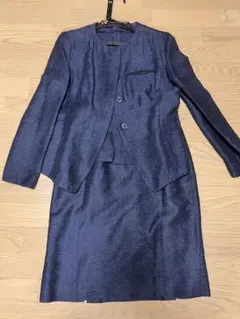 アクアスキュータム　スーツ　スカート　セットアップ　ネイビー