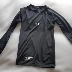 美品　Under Armour アンダーシャツ ブラック　レディース　SM