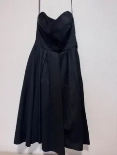 ビスチェ黒ワンピース