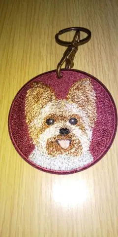 EMJOUR エンジュール 動物刺繍キーホルダー ヨークシャーテリア