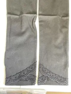 黒いレース装飾アームカバー