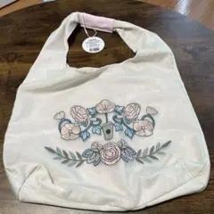 STARBUCKS 花柄刺繍バッグ　海外限定