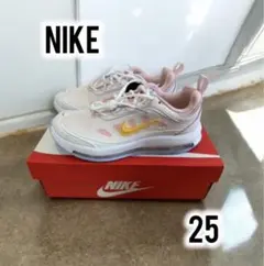 未使用　大人気　NIKE WMNS AIR MAX AP 25cm