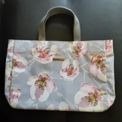 新品　nicolai bergmann トートバッグ 花柄のサムネイル