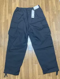 UNIQLO U ワイドフィットパラシュートカーゴパンツ　Mサイズ　ブラック