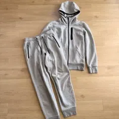 UNIQLO ドライストレッチスウェット　上下セット