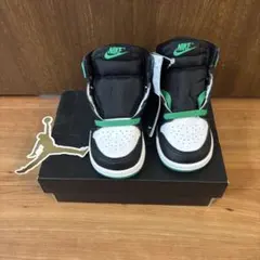 JORDAN スニーカー