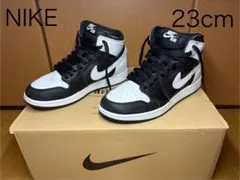 Item thumbnail for item 7192f645-f5f5-40c0-bc9b-2369537889b8