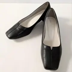 【美品】ADEVIVRE パンプス　スクエアトゥ　ヒール　黒　晴雨兼用　生活防水