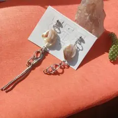 Item thumbnail for item c813d394-5cc8-47af-8bce-e6c16b8d23b5