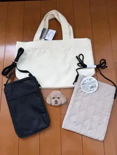 ニードルパンチ　トイプードル　犬のサムネイル
