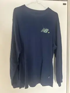 New Balance ネイビー長袖カットソーのサムネイル