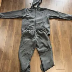 ATHLETA グレー ジャージ上下セットのサムネイル