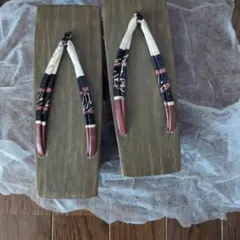 伝統的な木製下駄