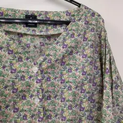 【Merlot メルロー】花柄　長袖　ブラウス　ピンク　リバティ風　ペプラムのサムネイル