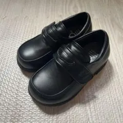 黒いフォーマルシューズ マジックテープ式