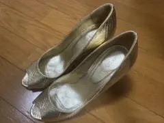 sergio rossi ゴールド オープントゥパンプス