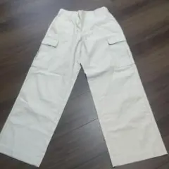 ユニクロ．UNIQLO．ベージュ．カーゴパンツ コットン 4ポケット