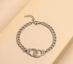 Item thumbnail for item b1643e48-ae61-445b-ad99-77352c37d93e