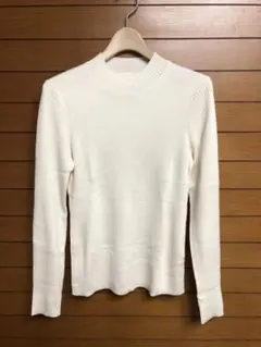 GUジーユー リブハイネックセーター オフホワイト Mサイズ