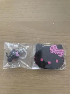 サンリオ　ハローキティ　めじるしアクセサリー　黒キティ　フェイス缶バッジ
