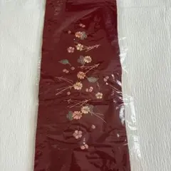 新品　半襟 深紅 刺繍 花柄 ポリエステル