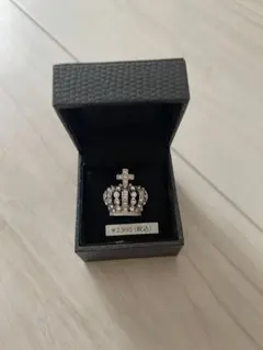 ラペルピン　王冠　メンズ　レディース