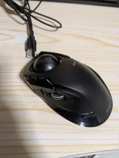 ELECOM DEFT 有線トラックボール M-DT2URBK 本体