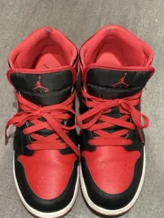 AIR JORDAN1 MID ナイキ エア ジョーダン 1 GS 25 赤　黒のサムネイル
