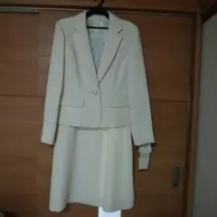 スーツ　未使用タグ付き