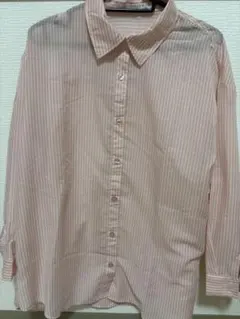 サーモンピンクと白のストライプ シアーシャツ