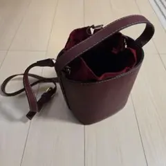 バーガンディ レザー風　バケツ型ショルダーバッグ