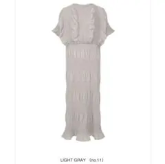 me ISSEY MIYAKE SHRINK STRIPE ワンピース(グレー) me ISSEY MIYAKE SHRINK STRIPE ワンピース(グレー) - メルカリ