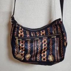 P*e様 ジョイリッチチェーン柄ショルダーバッグのサムネイル