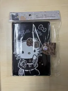 クラックス　ハローキティ　サンリオ　シール帳　ヒョウ柄　　シールバインダー
