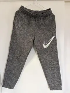 未使用　美品　Nike グレー スポーツパンツ　スウェットパンツ