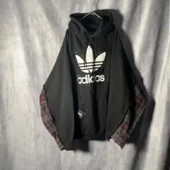 【早い者勝ち】adidas originals リメイク パーカー