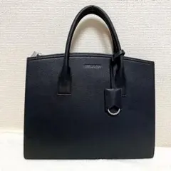 Charles&Keith チャールズアンドキース　バッグ　ブラックのサムネイル