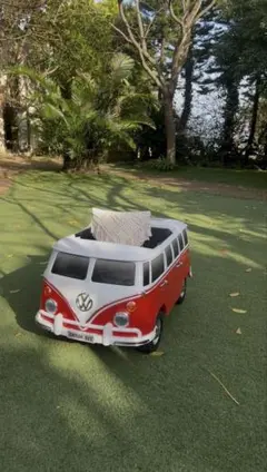 （乗れる）VWバス ホビーラジコン 赤白　フォルクスワーゲンバス 乗用玩具 電動 フォルクス ワーゲン バス 子供が乗れる 電動カー