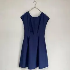 【rue de b bis】ドレス　光沢　ネイビー　フレンチスリーブ　バック編みのサムネイル