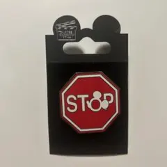 ディズニー　ピンバッジ